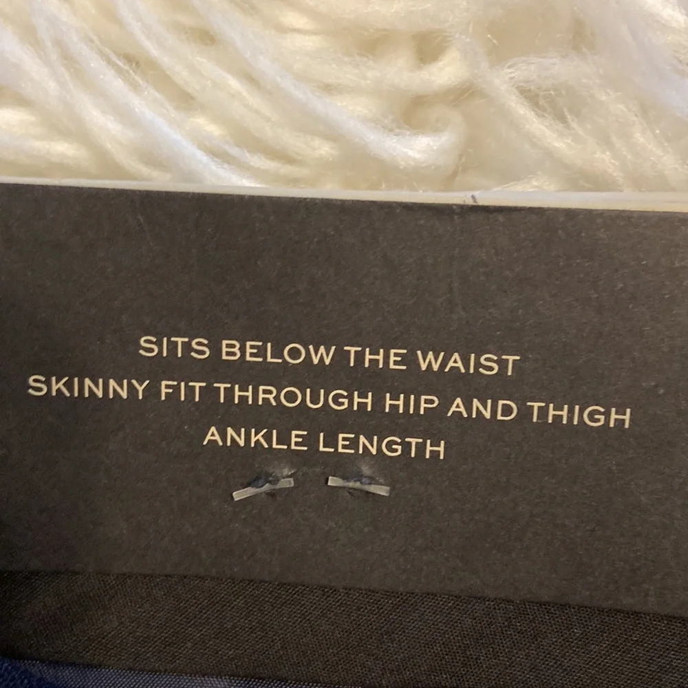 Banana Republic Sloan skinny Fit thru hip and thigh ankle length pants brand new - Picture 6 of 12